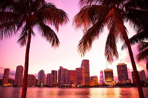 Sunset Cocktail Cruise in Miami with Unlimited Drinks