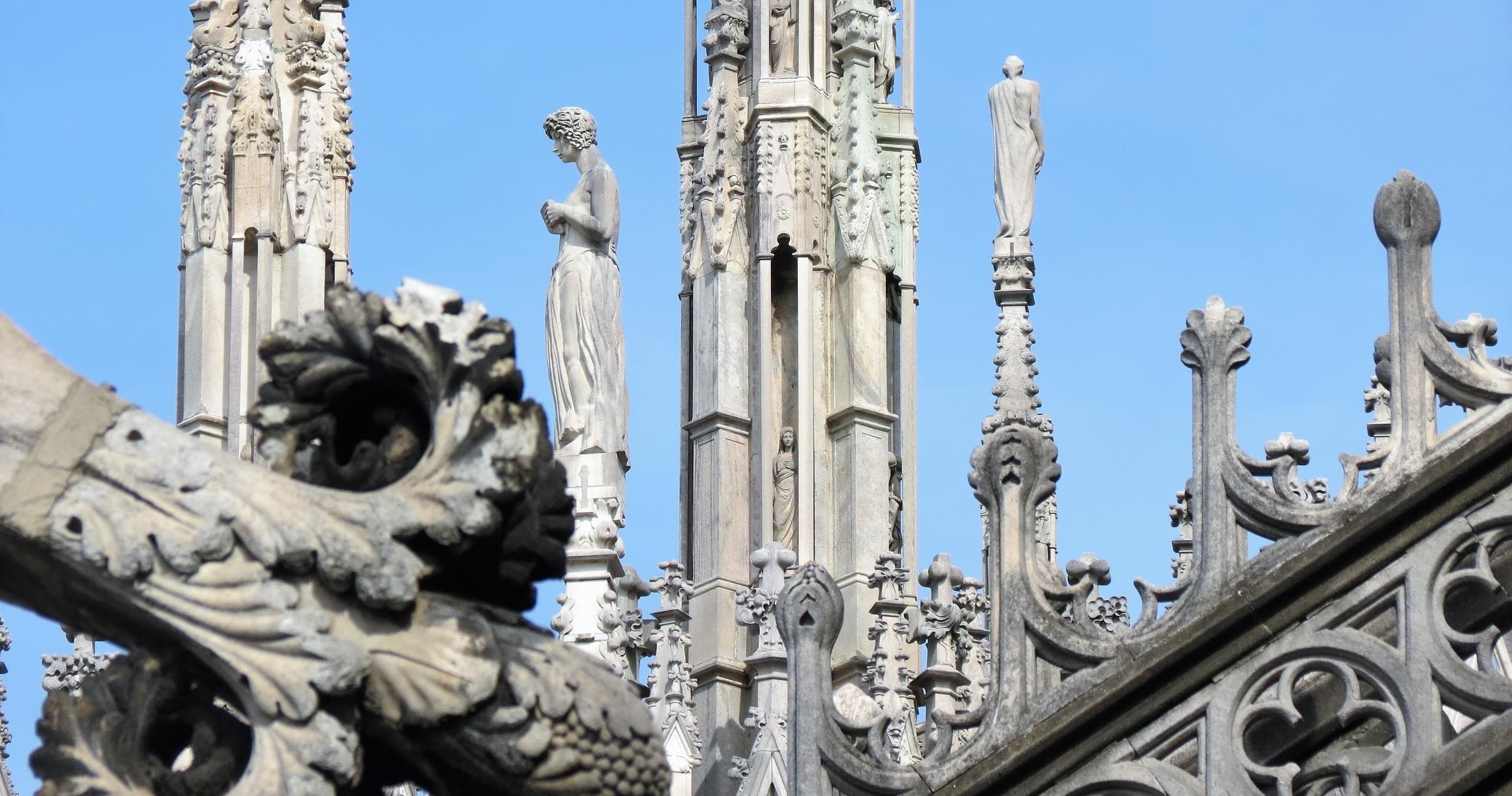 Private Rooftops Tour: Treasure Hunting among the Spires