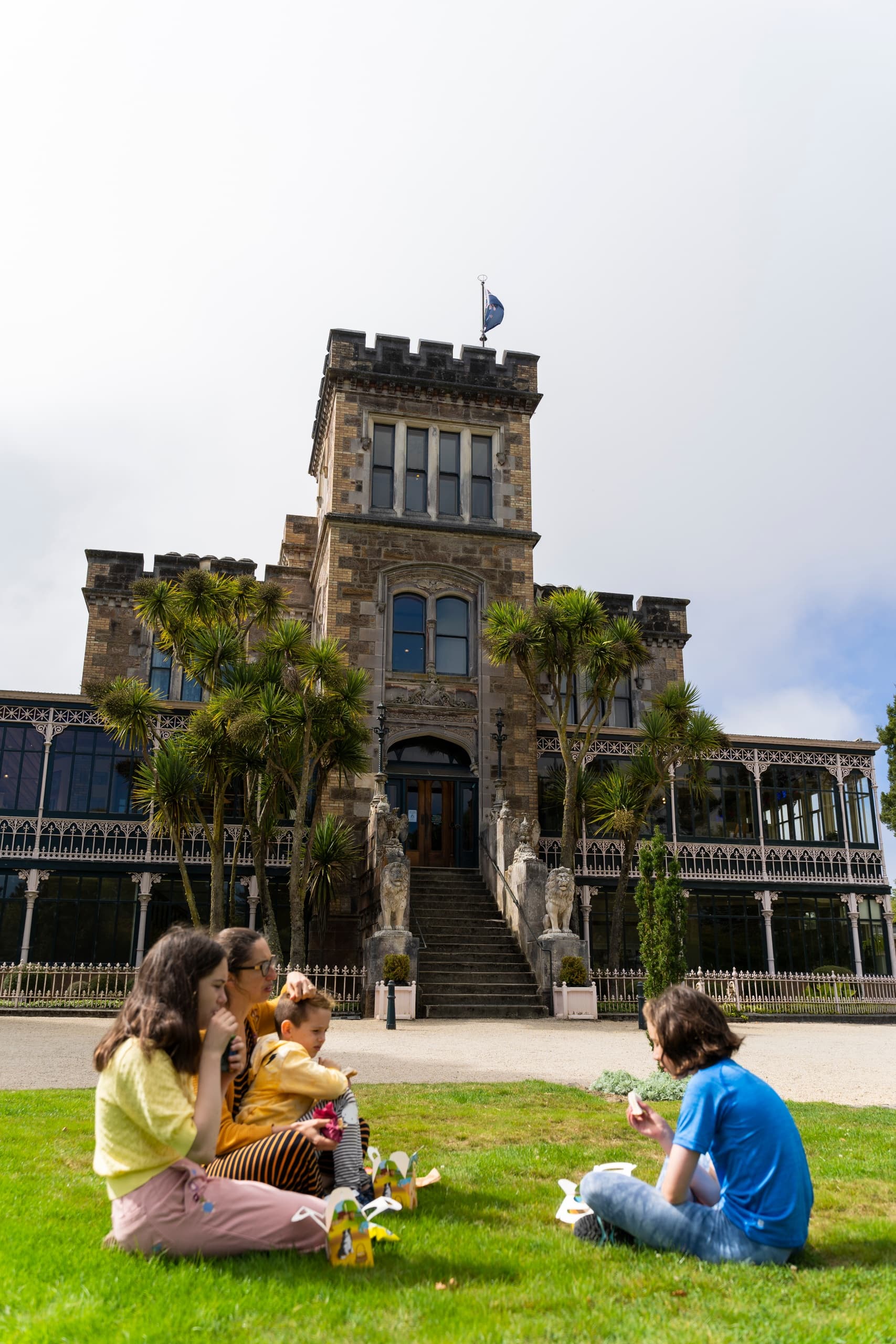 Larnach Castle & Best of Dunedin City Sights Day Tour