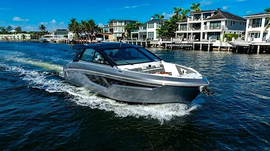 42' CRUISERS