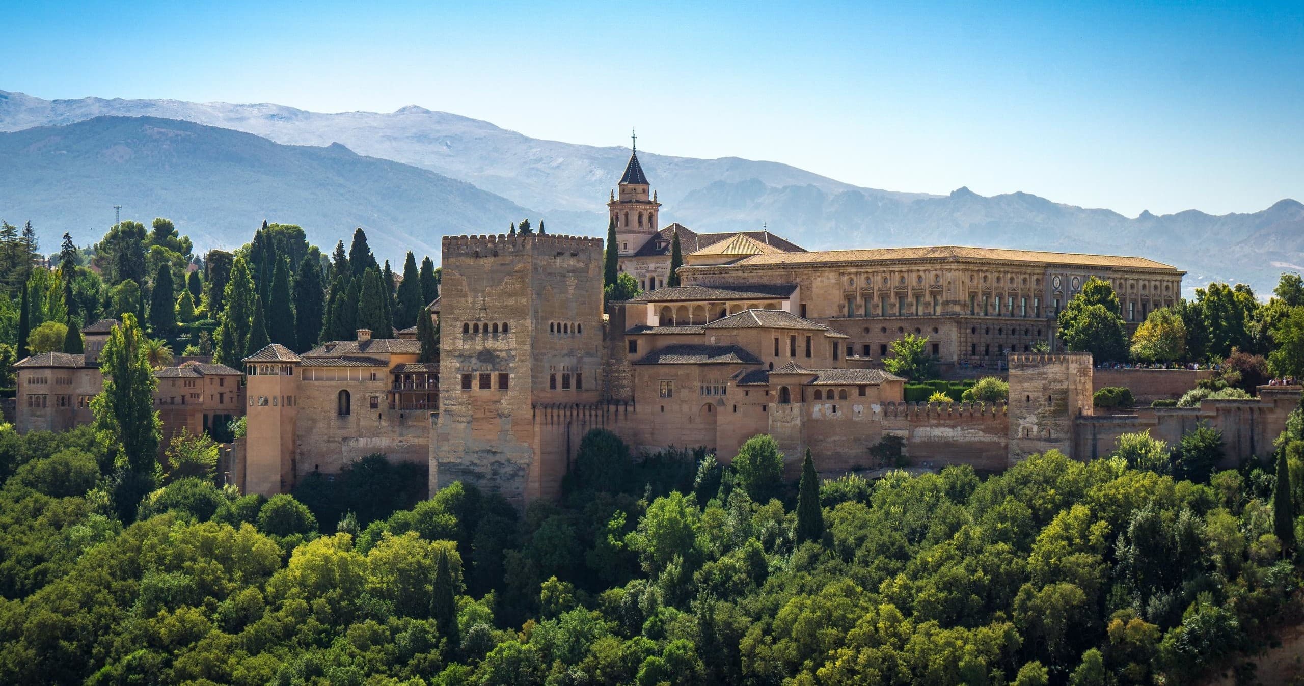 Alhambra • Grupo Premium
