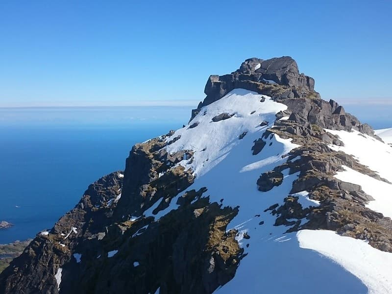 Guided Hiking Trip to Tønnsåsheia with Lunch