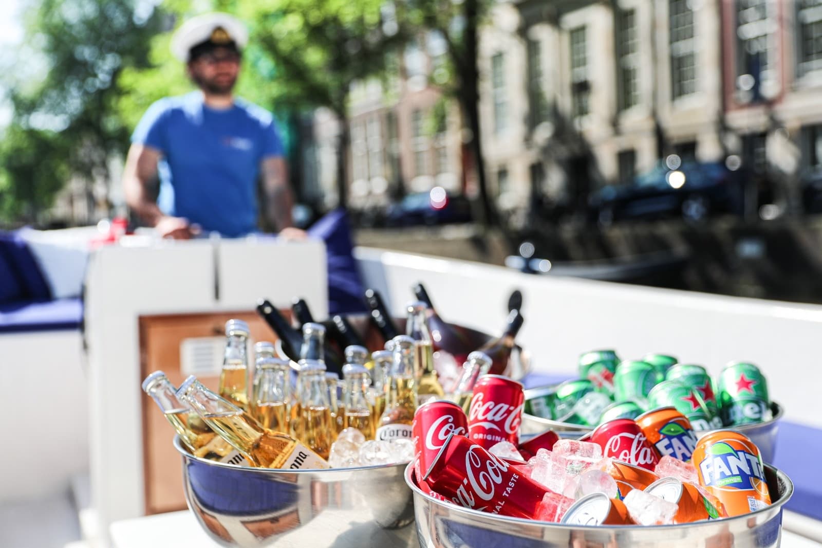 Open Boot Rondvaart met Onbeperkte Drankjes vanaf Anne Frank Huis