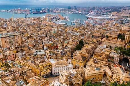 Genoa: Private walking tour