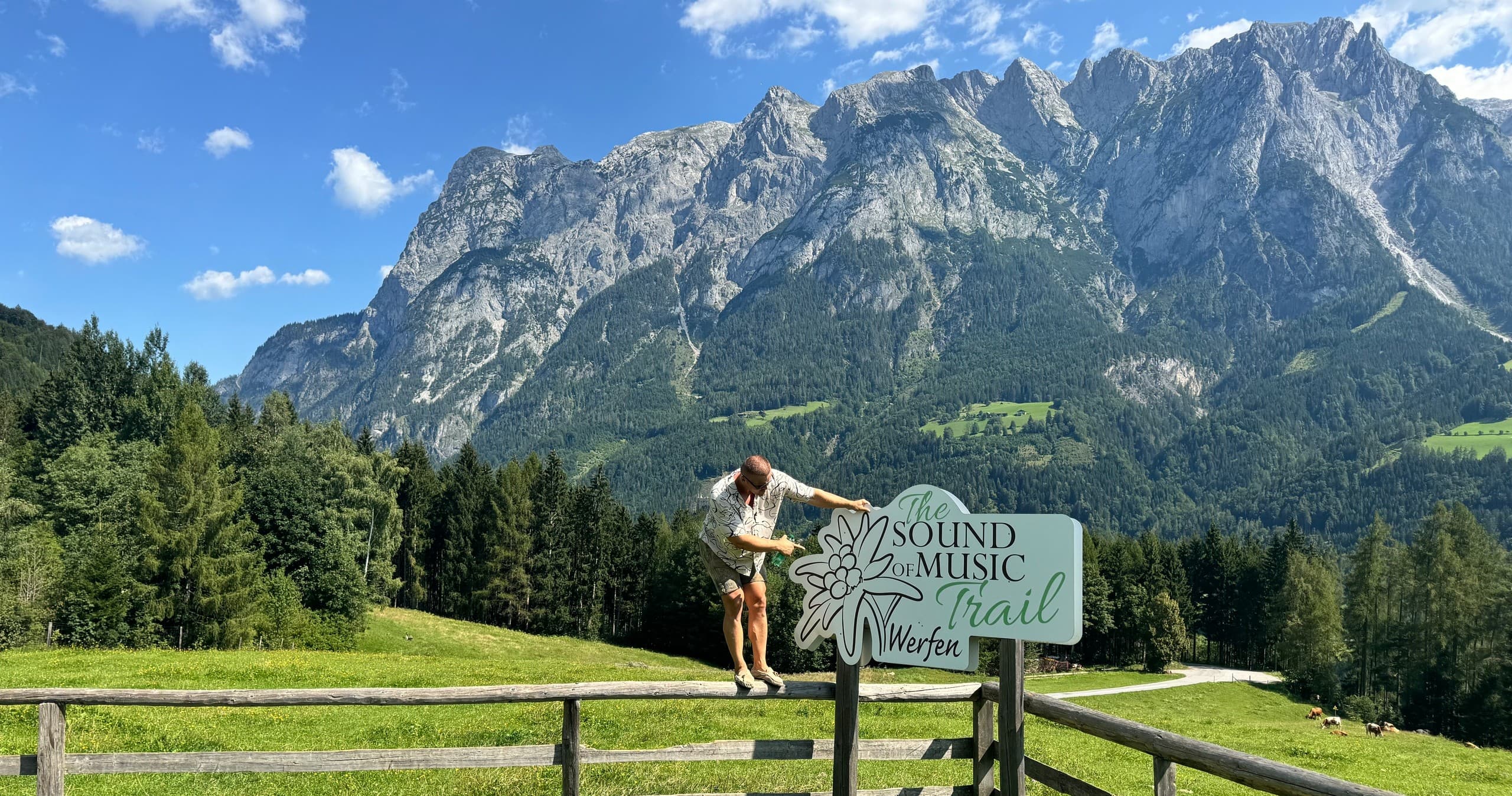 Private Full Day Do-Re-Mi Picnic Tour with Werfen Castle