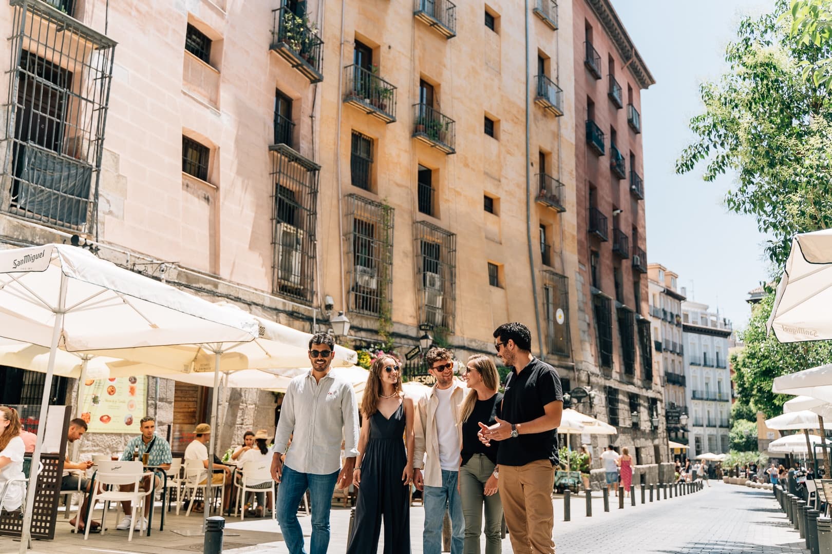 Madrid Tapas & Wine Private tour with Rooftops Drinks views