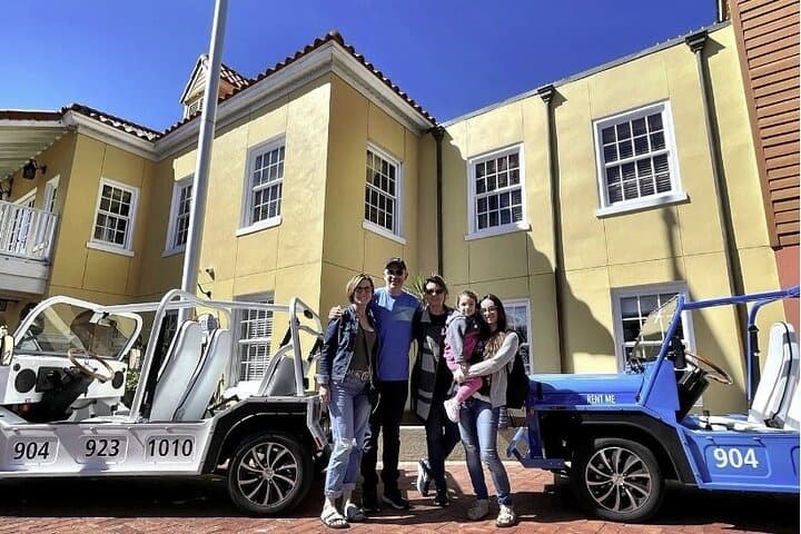 Private City Tour - With Photos