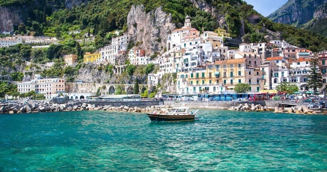 Tour in barca alle isole Li Galli e Capri da Salerno