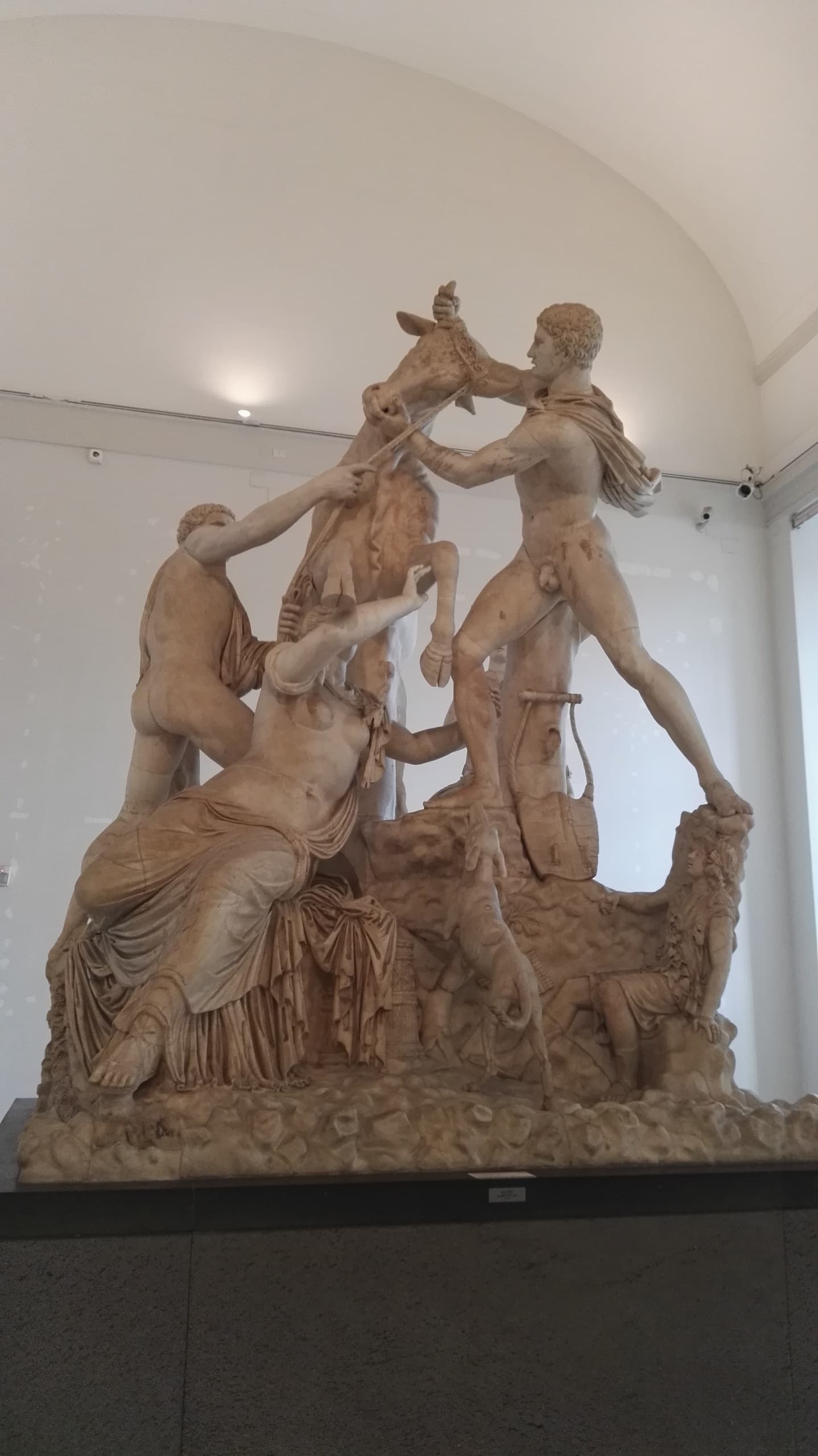 Archaeological Museum of Naples small group tour with an archaeologist