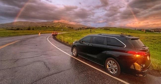 Point to Point Private Shuttle Return Trip