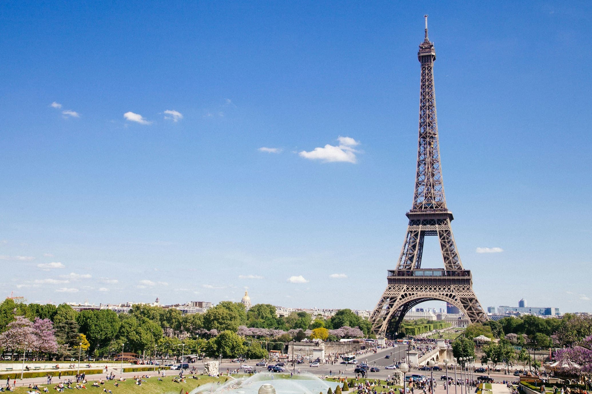Eiffel Tower Guided Tour with 2nd floor access - By elevator