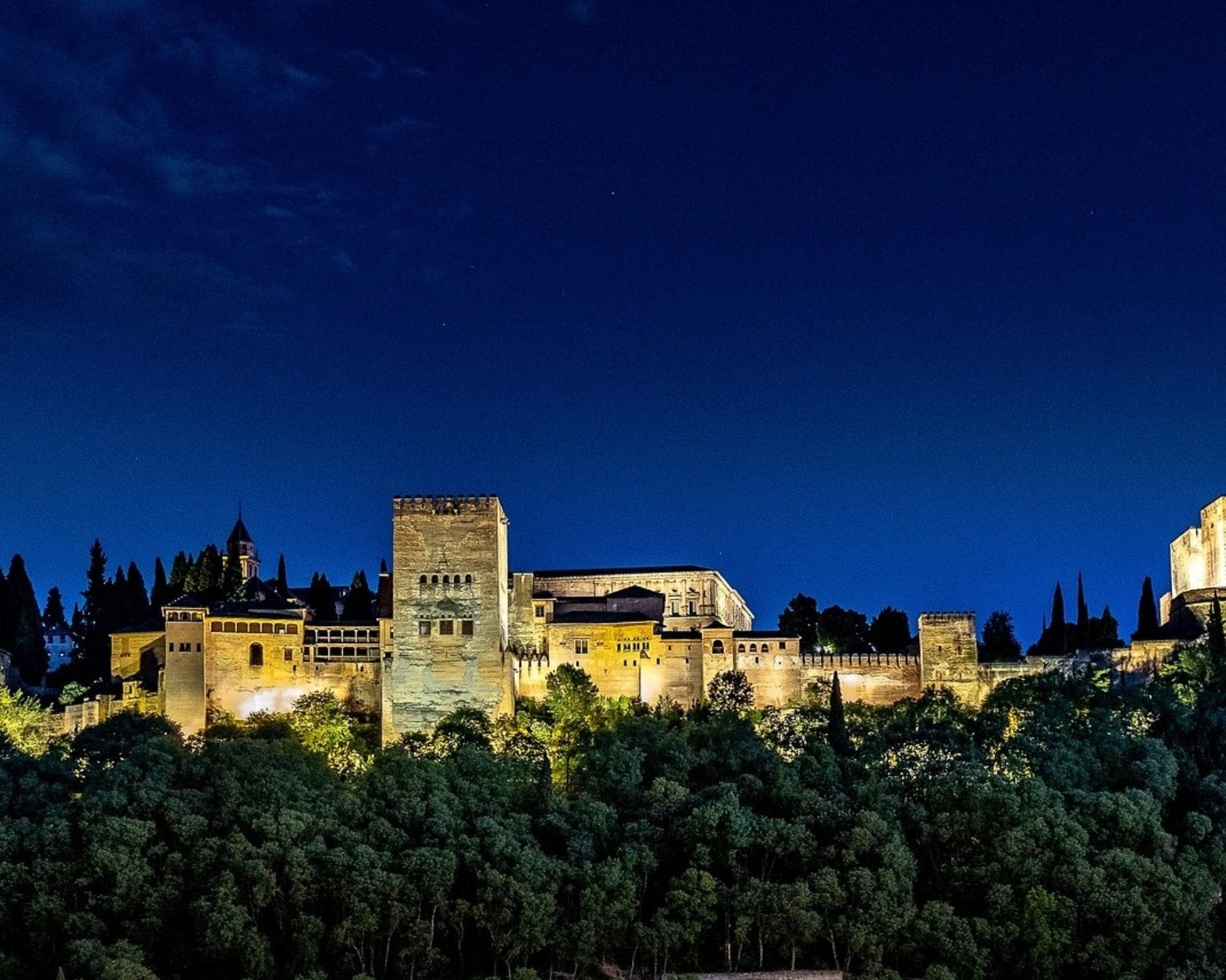 Alhambra privada nocturna: Palacios Nazaríes. Sin entradas incluidas.