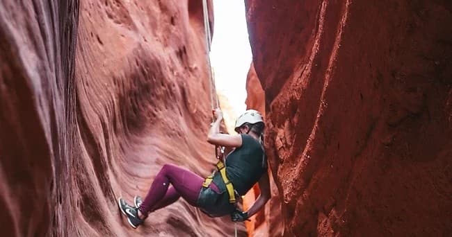 The Huntress Half Day Rappel