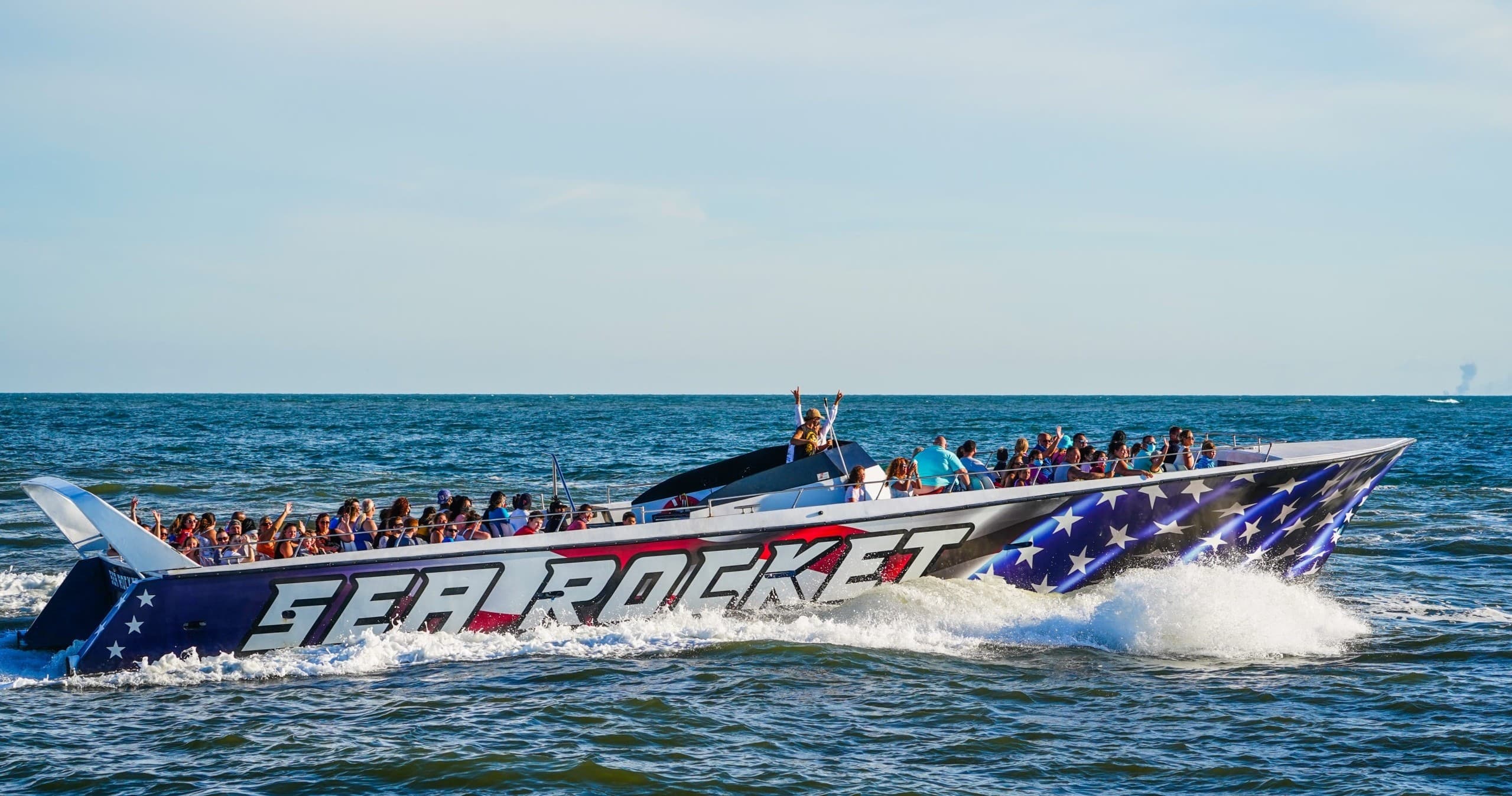SEA ROCKET SPEED BOAT & DOLPHIN CRUISE