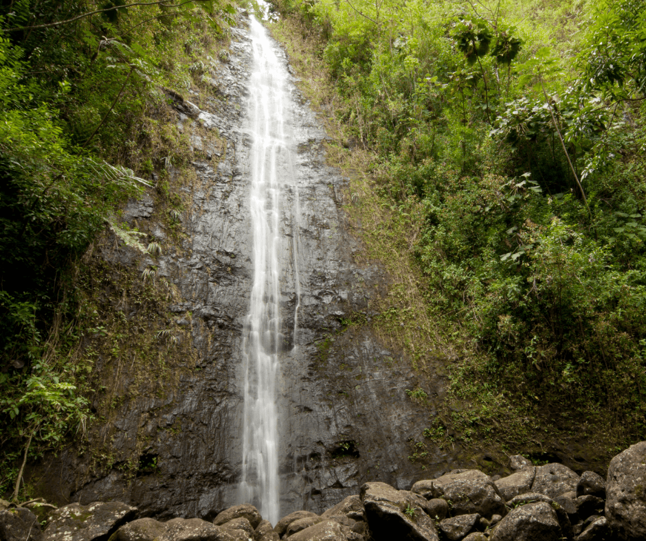 Diamond Head Crater & Hawaiian Waterfall Tour
