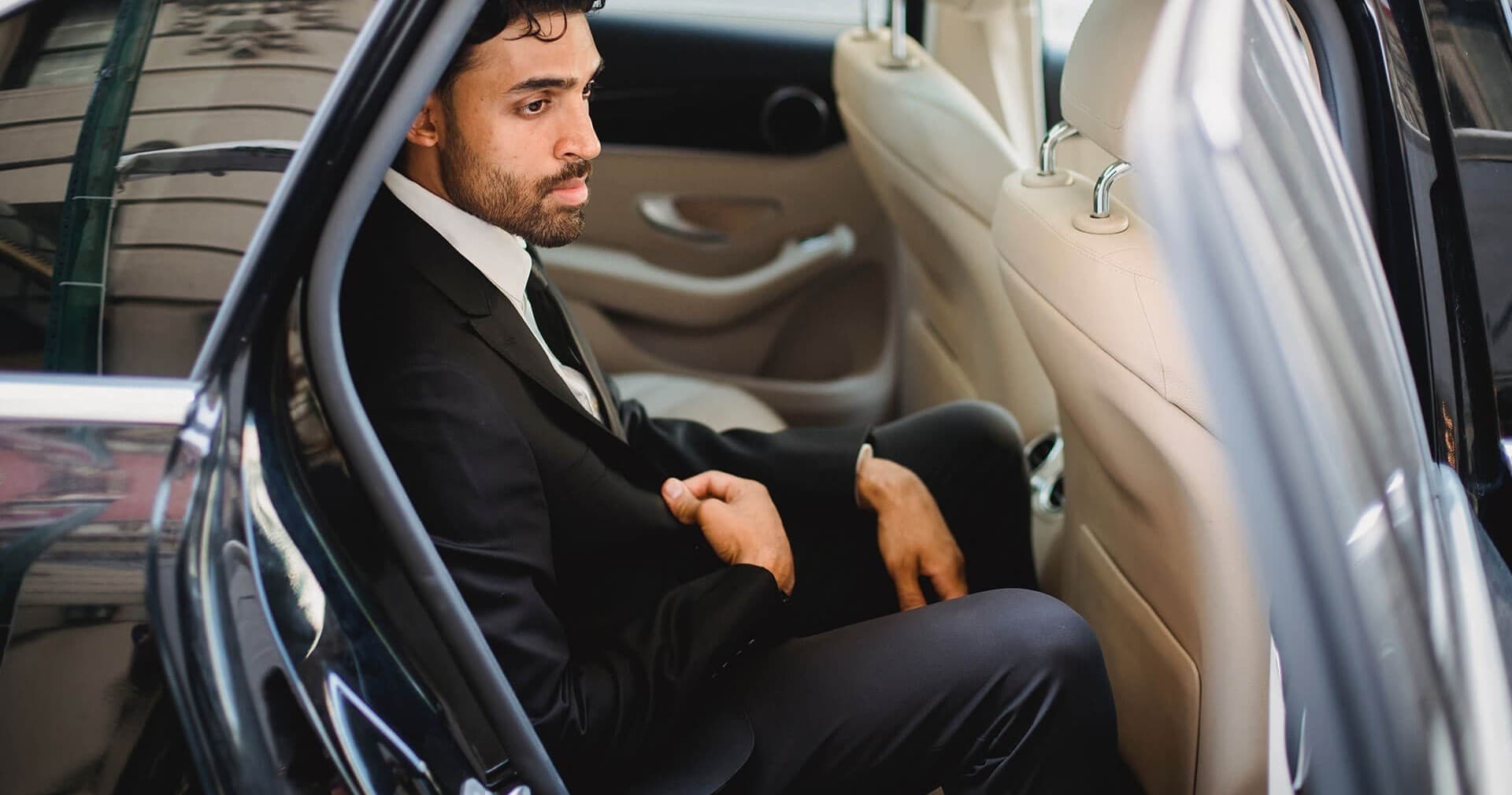 Luxury car rental