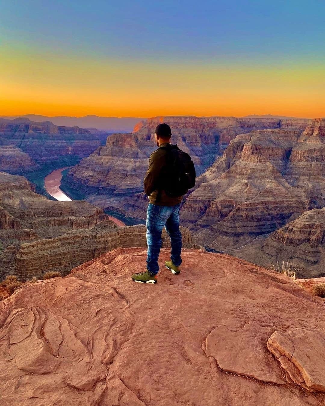 Grand Canyon West Ultimate Tour with Hoover Dam photo Stop and Optional Skywalk