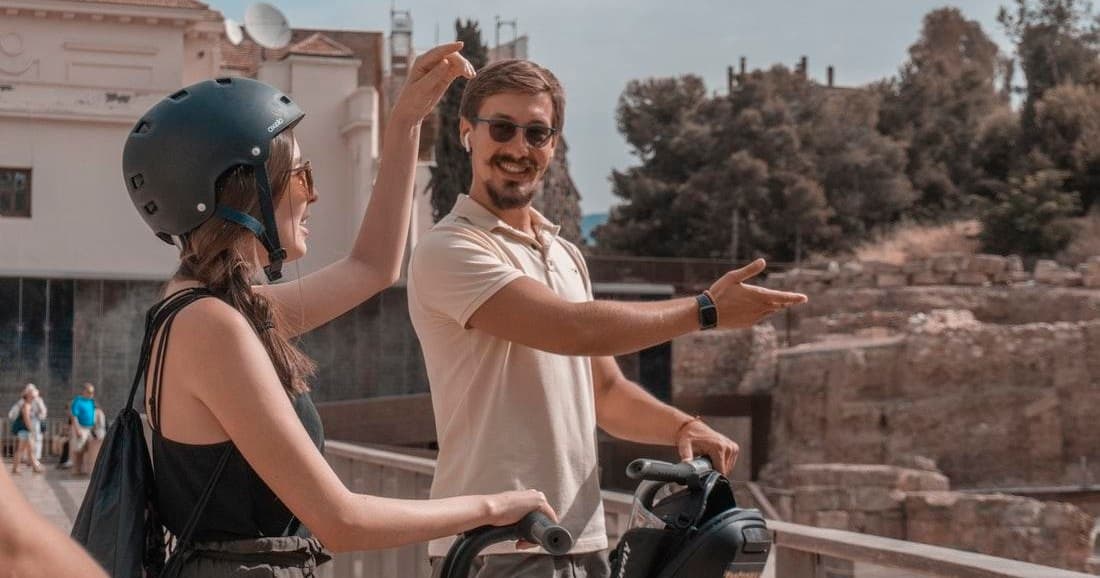 Malaga: 3 hour historical segway tour