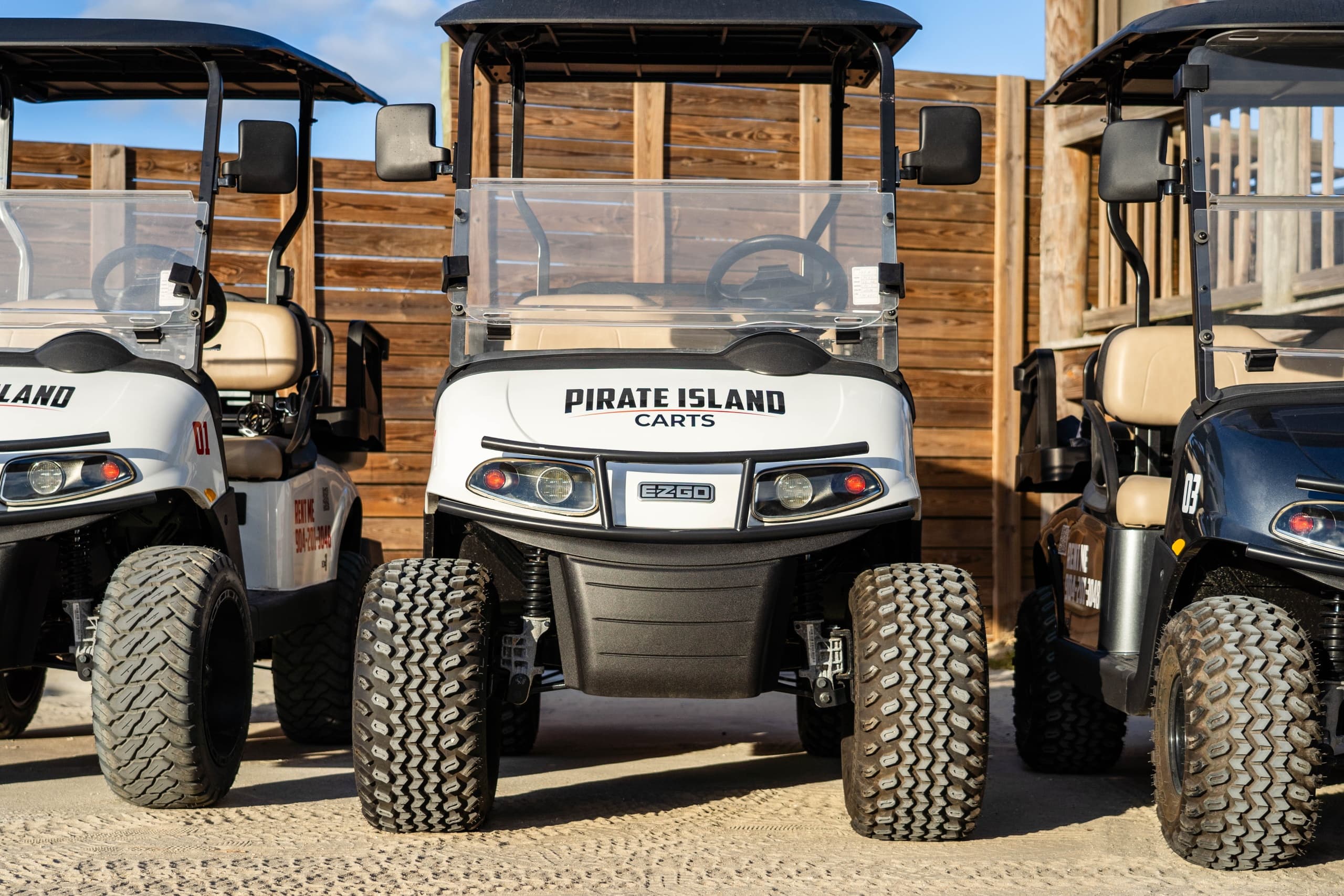 Embassy Suites 4-Seater Golf Cart