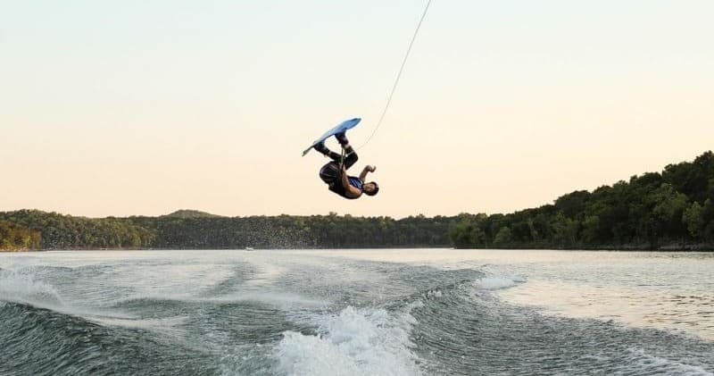Wakeboard en Barco Mastercraft