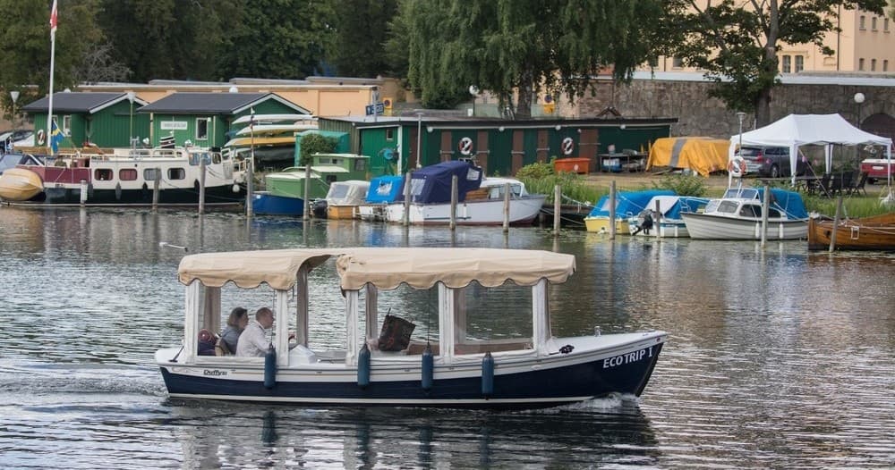 Rent a Duffy Boat
