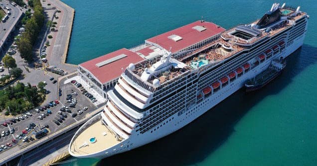Athens or Piraeus Port to Monemvasia