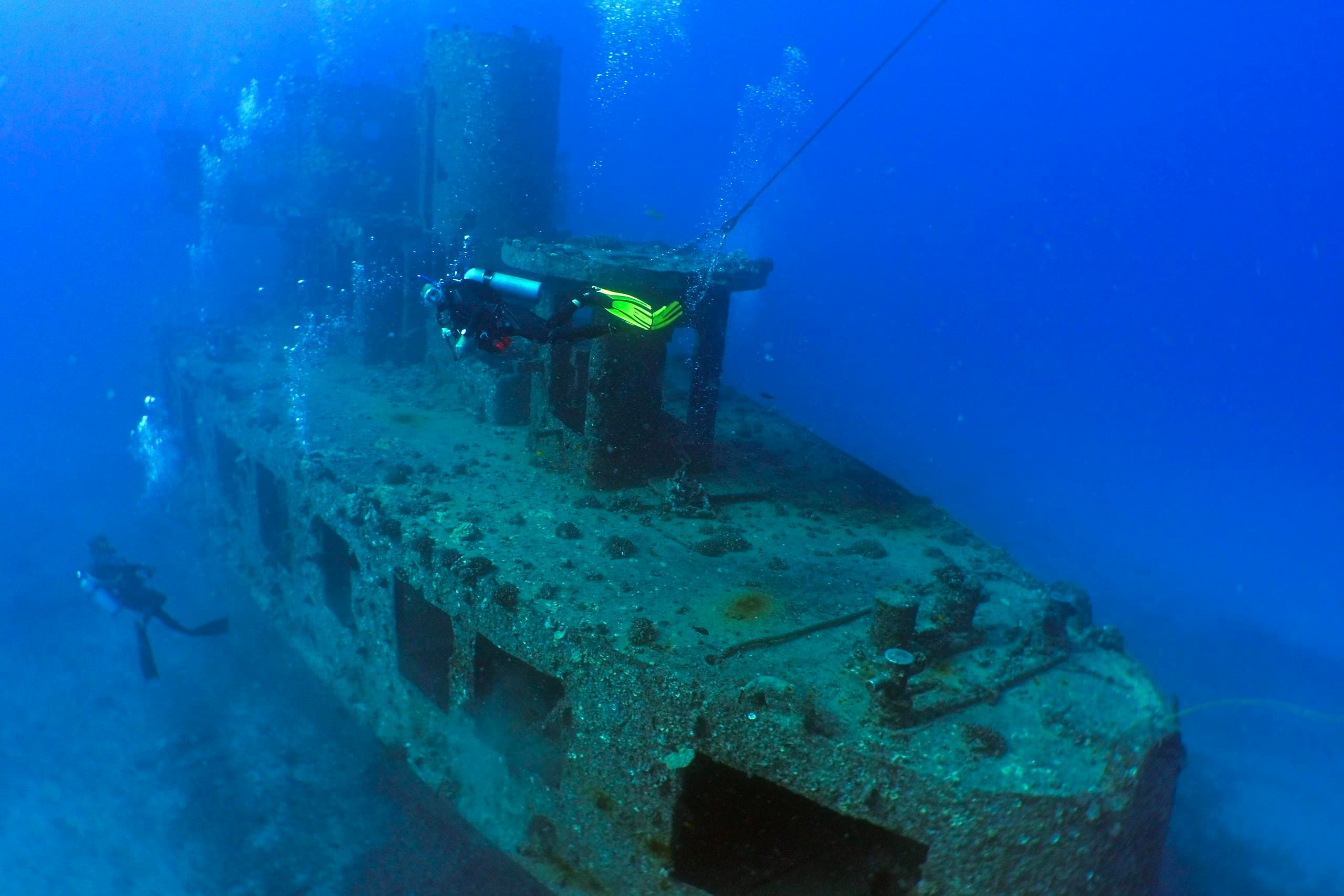2 Tank Shipwreck and Reef Dives - Waikiki