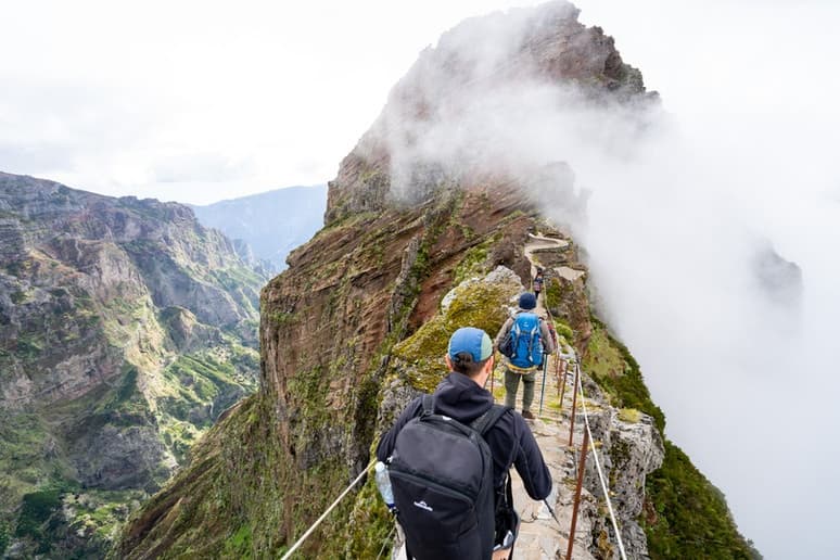 Transfer from Pico do Areeiro to Achada do Teixeira