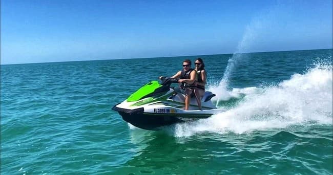 1 Hour Freestyle Jet Ski Rental