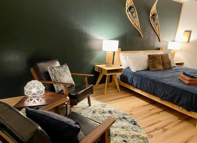 Summer Hatcher Pass Cabin Rental