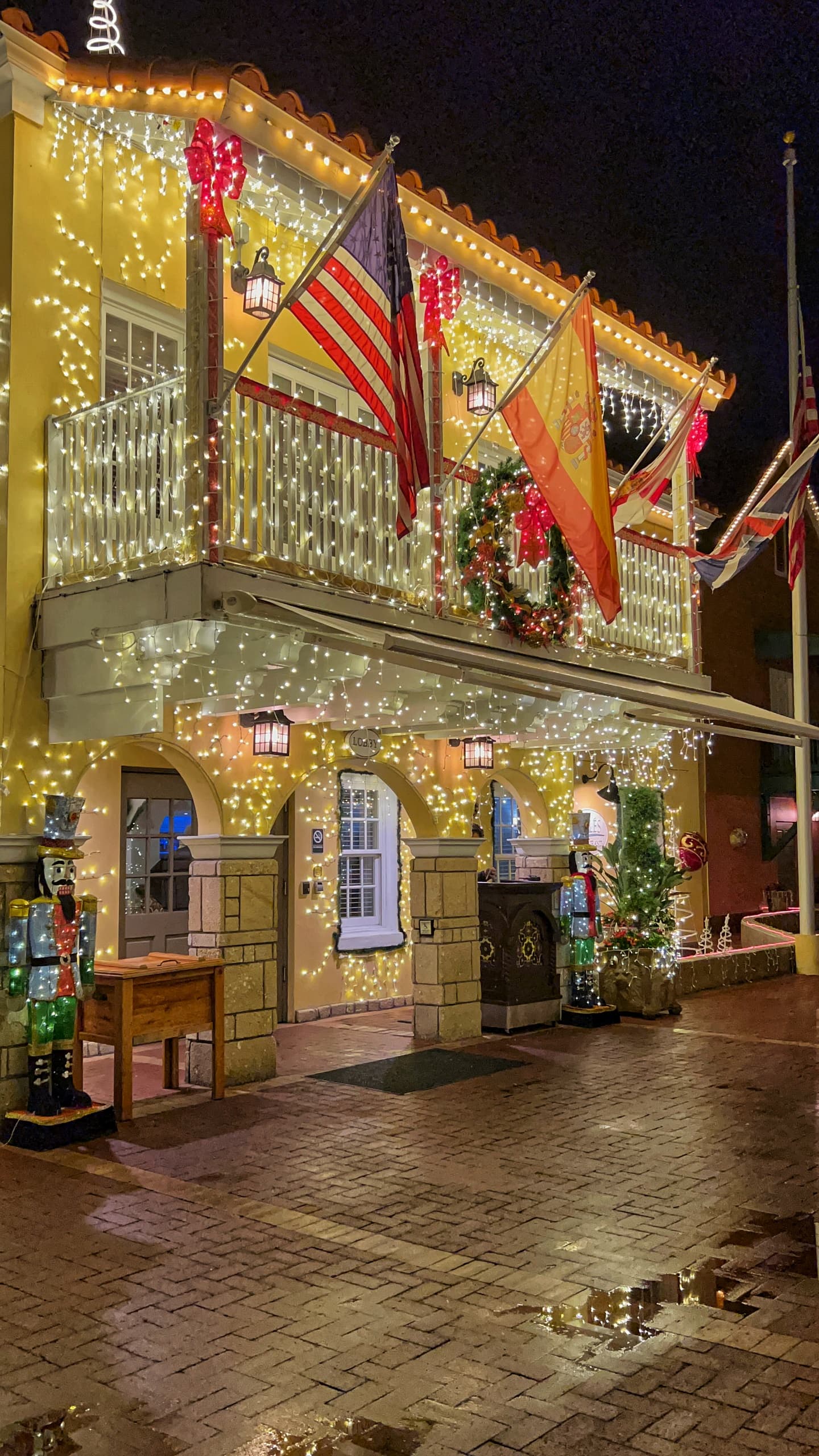 Twilight Architecture & Nights of Lights Photo Tour