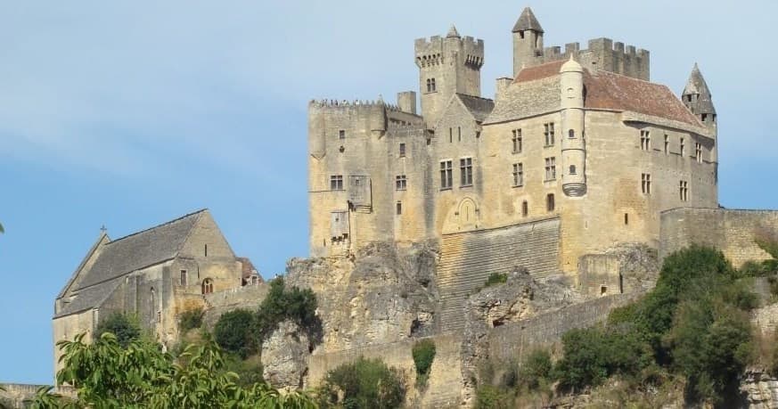 Bordeaux to Dordogne: Private Sightseeing tour
