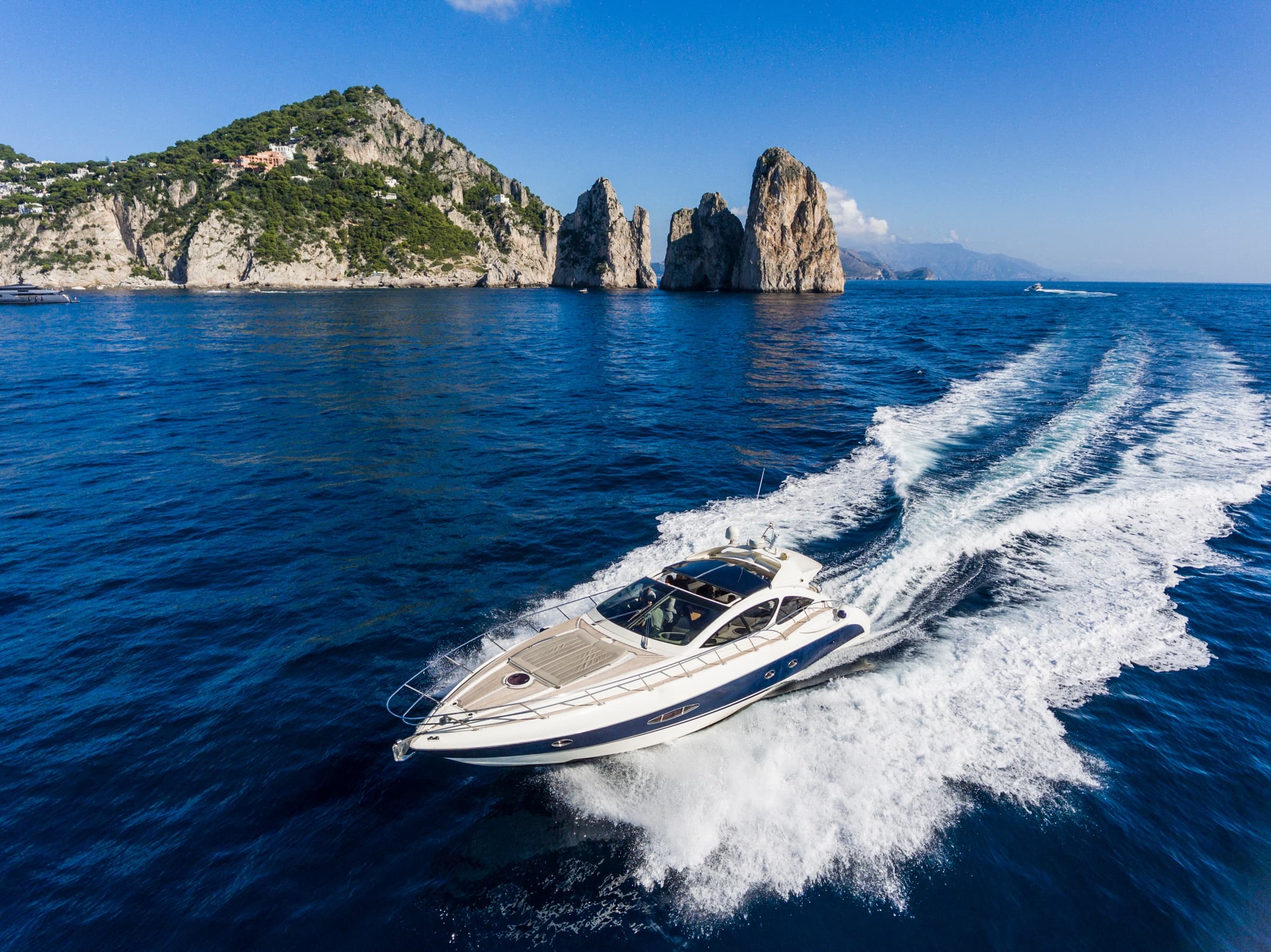 Azimut atlantis 55 - Departure from Amalfi
