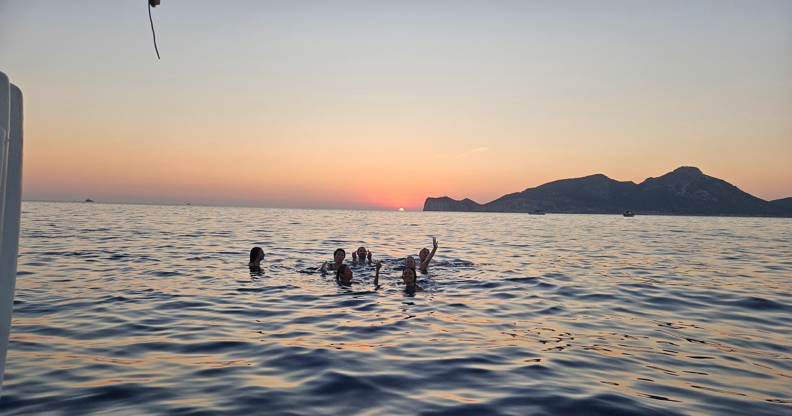 Puesta de sol en velero desde el Puerto de Andratx