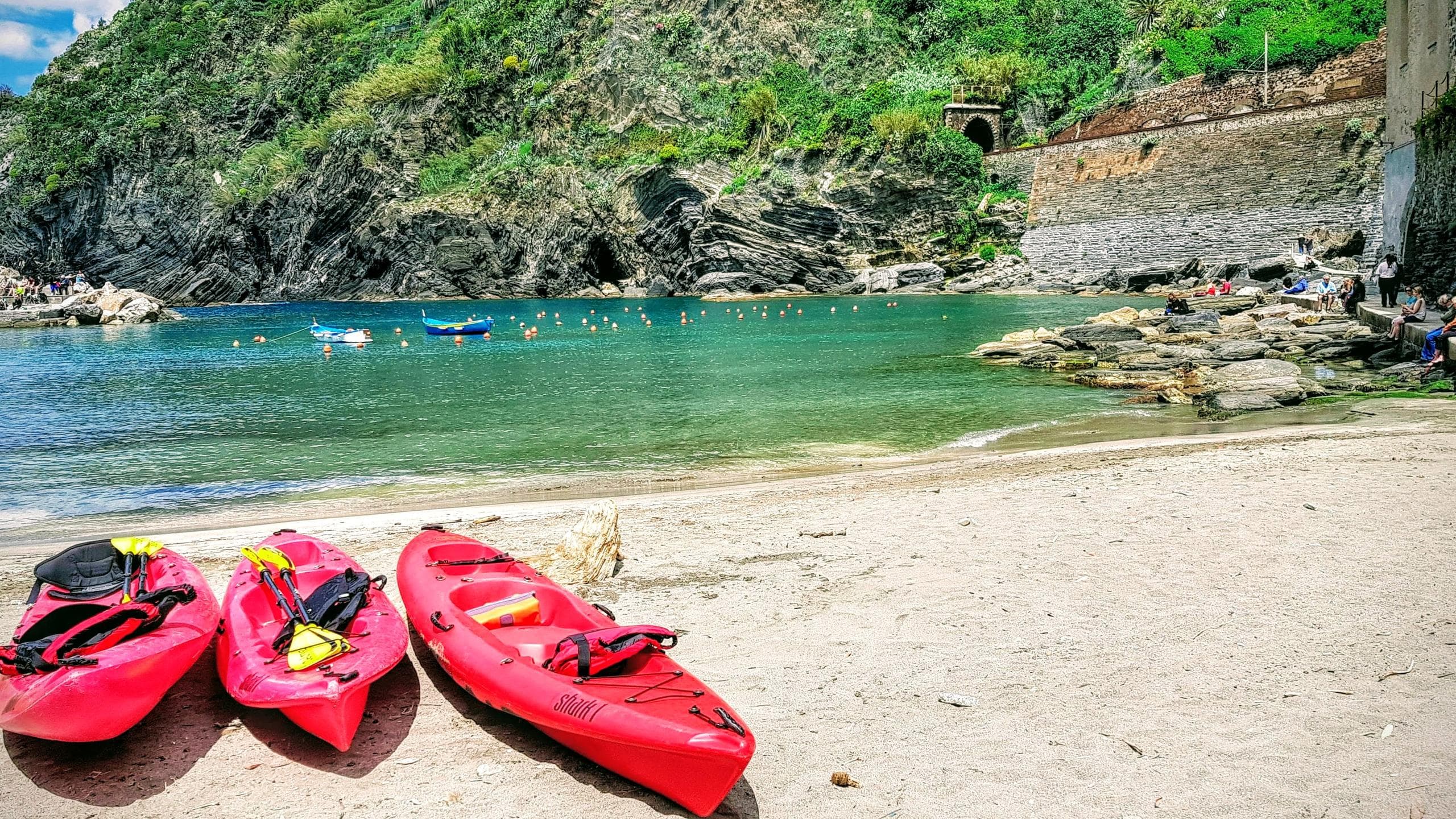 Cinque Terre by Kayak: Half Day Morning tour