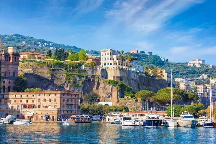 Private: Amalfi Coast, Sorrento & Pompeii Tour Deluxe Tour