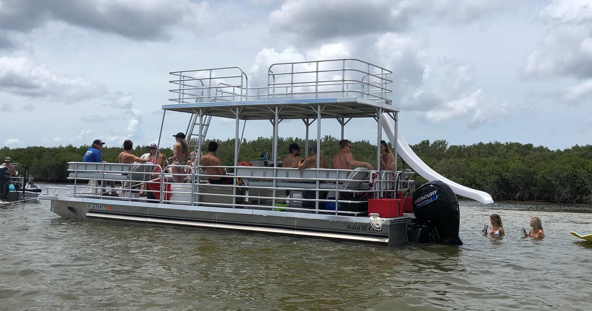 FULL-DAY THE PEARL 30' DOUBLE DECKER CATAMARAN RENTAL