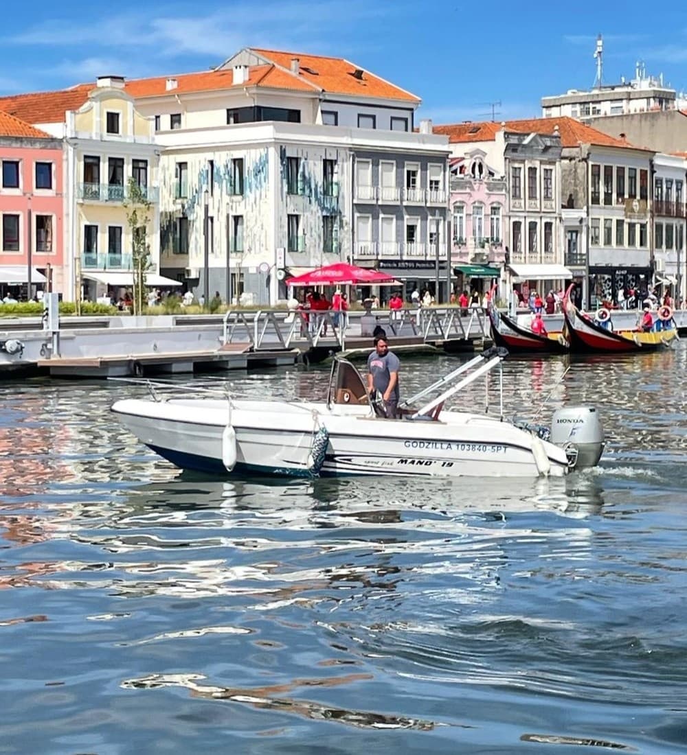 Industry or nature of the Lagoon | Speedboat