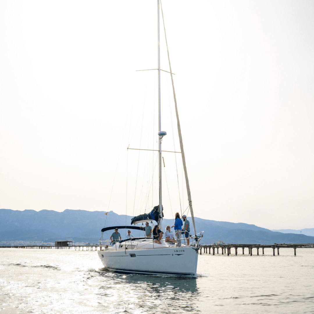 4 Horas de Navegación en velero privado
