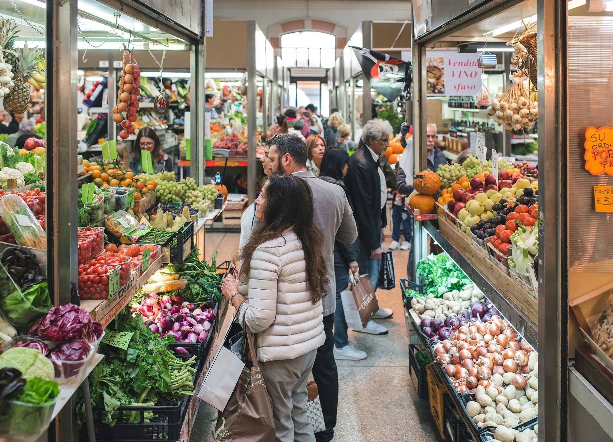 Bologna Street Food & Local Market Tour
