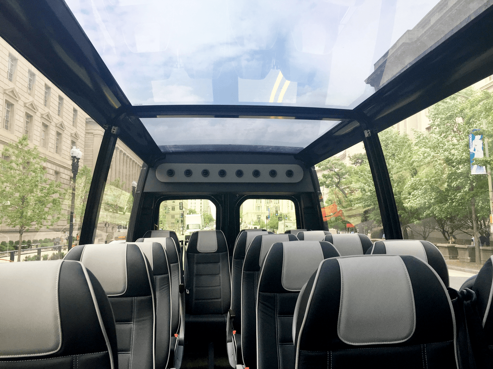(Glass Roof / Open-Top) Discover DC