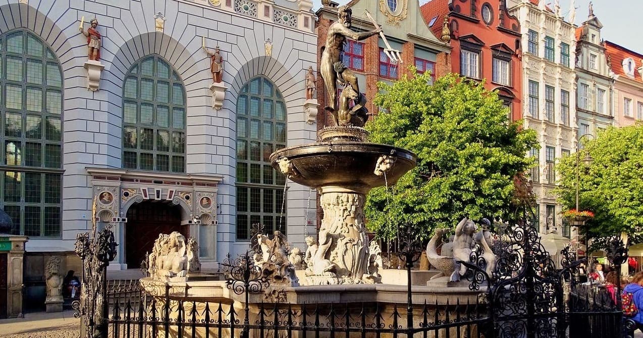 Gdansk Day Tour from Warsaw by train