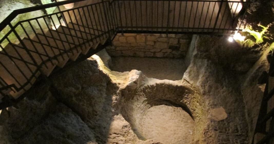 ORVIETO'S CATHEDRAL AND UNDERGROUND CAVES TOUR