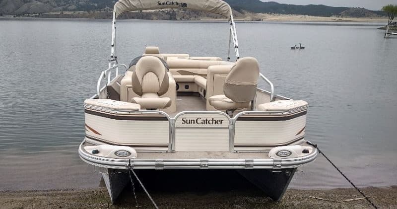 Pontoon Boat - The Cruiser - Hauser Location