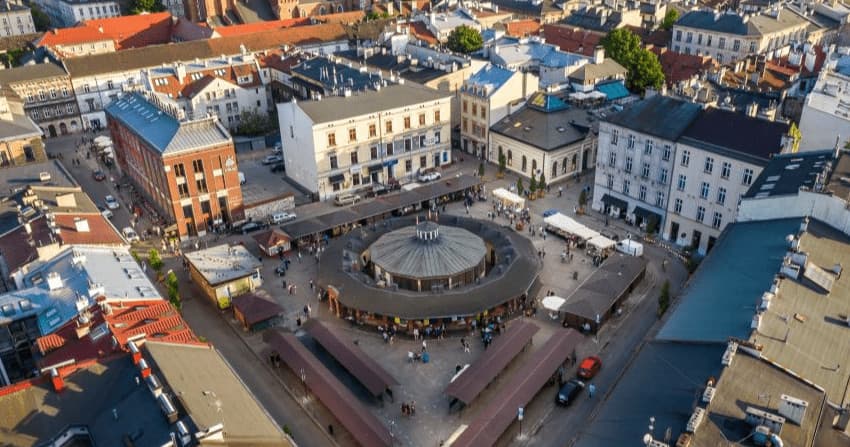 Bohemian Kazimierz Private Walking Tour in Krakow