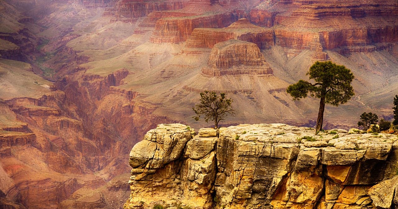 Grand Canyon, Skywalk and Hoover Dam