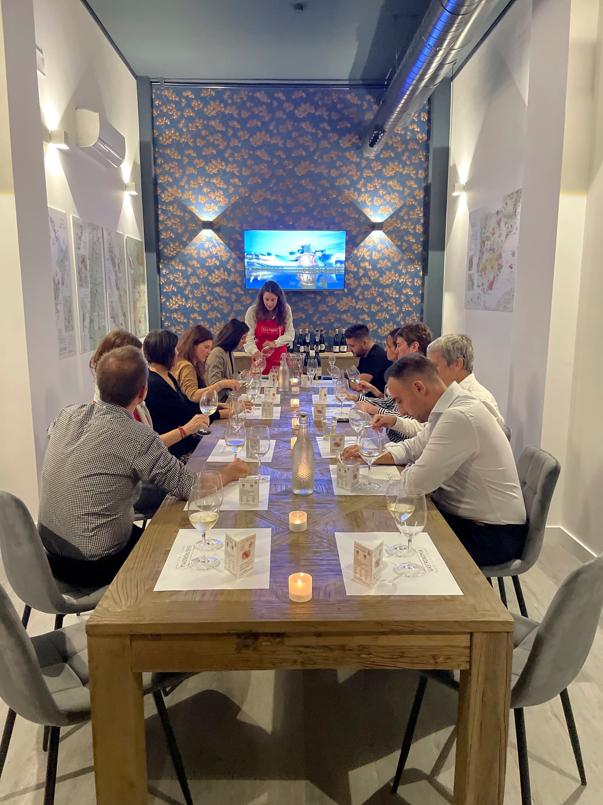 Top Spanish Wine and Cheese Tasting With Sommelier
