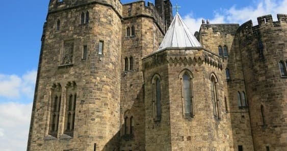 Scottish Borders & Alnwick Castle Day Tour