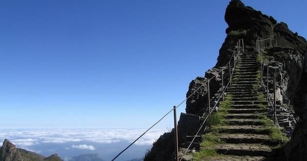 The Peaks (Pico do Arieiro – Pico Ruivo)
