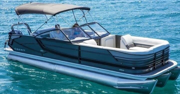 Crest Pontoon Boat - Half Day Rentals